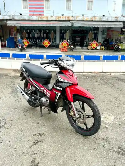 Yamaha Sirius 2016