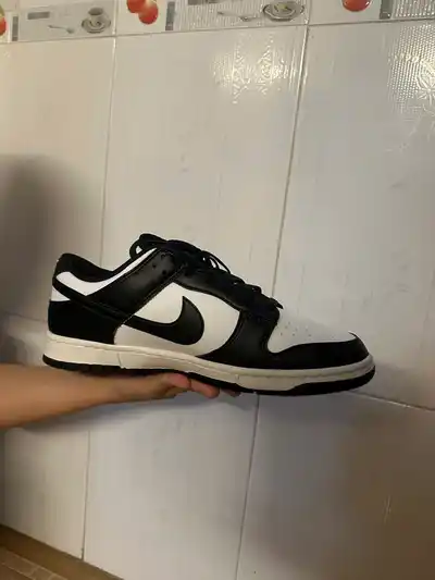 Nike Dunk Low Panda