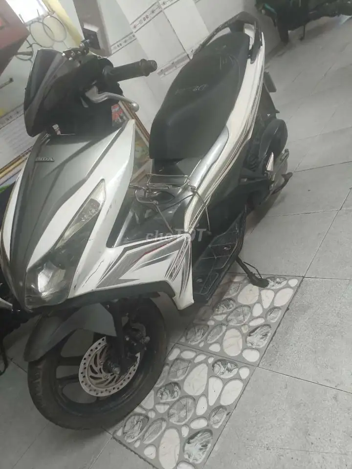Honda Air Blade белый/серебристый