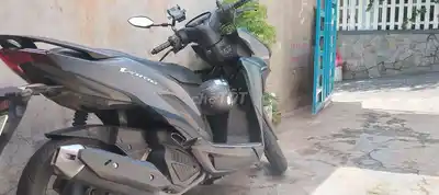 Honda Vario 125 2024, черно-зеленый