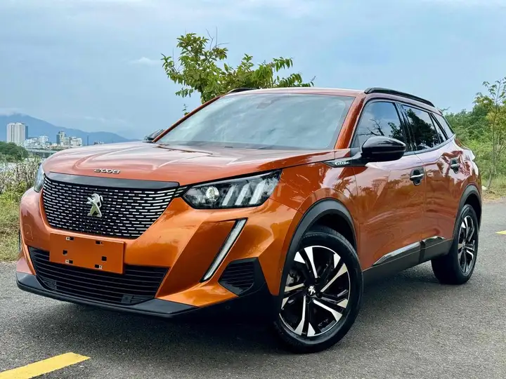 Peugeot 2008 GT Line 2022, 56 000 км, камера