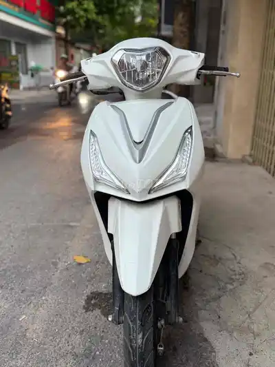 Скутер Kymco Candy Hermosa