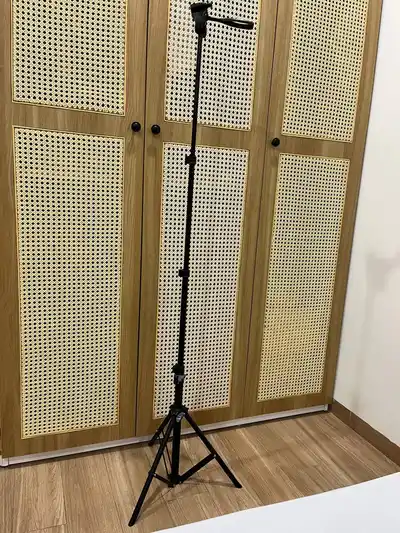 Штатив для фотоаппарата и телефона с блютуз пультом