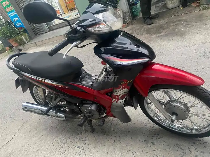 Honda Wave 110 красно-черный, полуавтомат