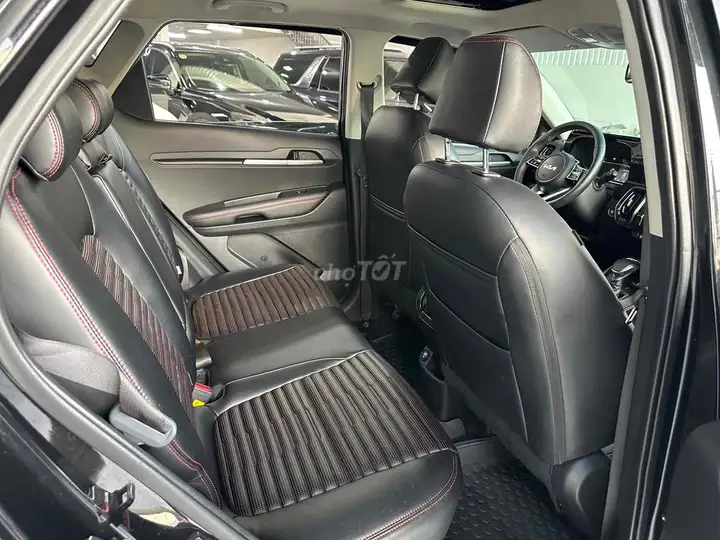 Kia Sonet Premium 2022 черный 45 000 км