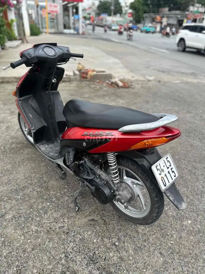 Honda Click 110 2023 Красный Хошимин