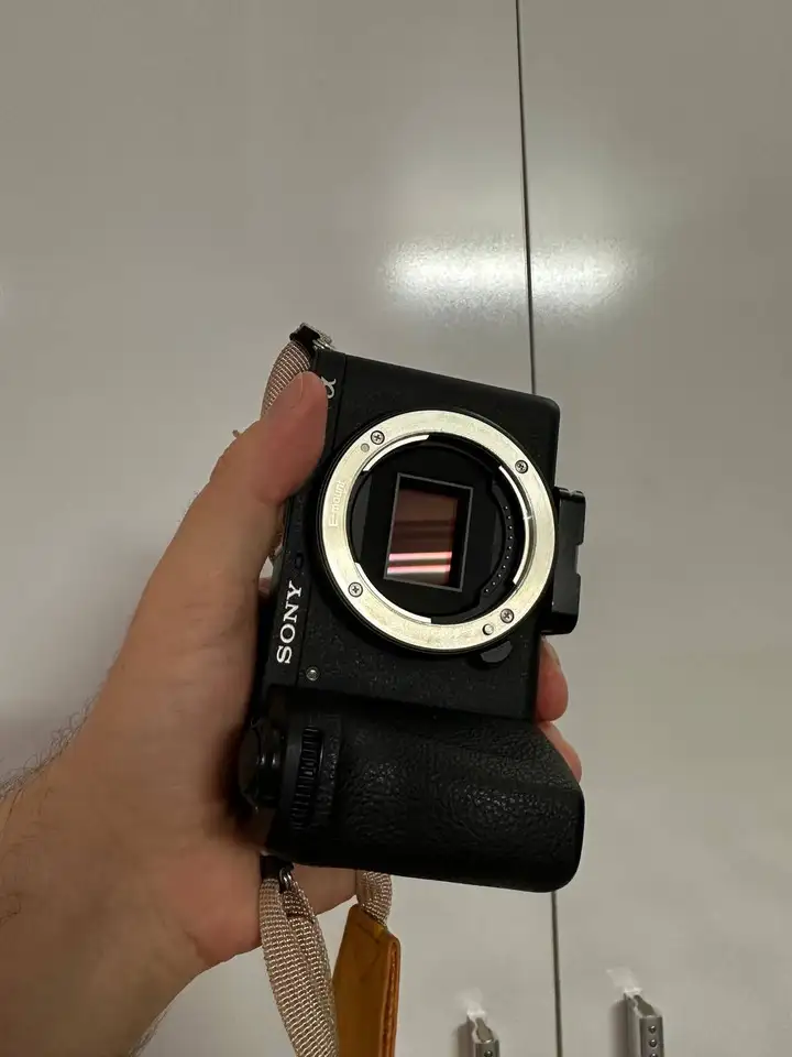 Sony a6700 + Viltrox 9mm