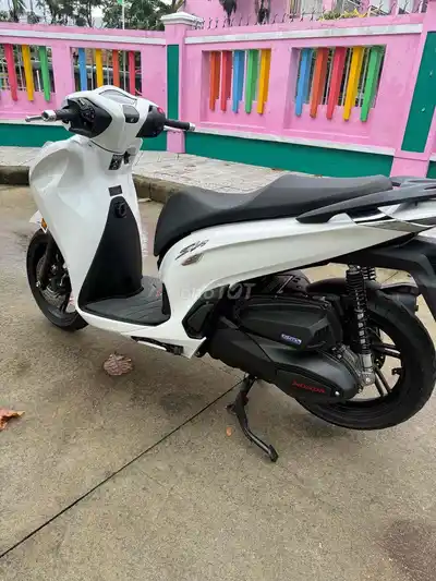 Honda SH 350i 2023 Белый 6000 км