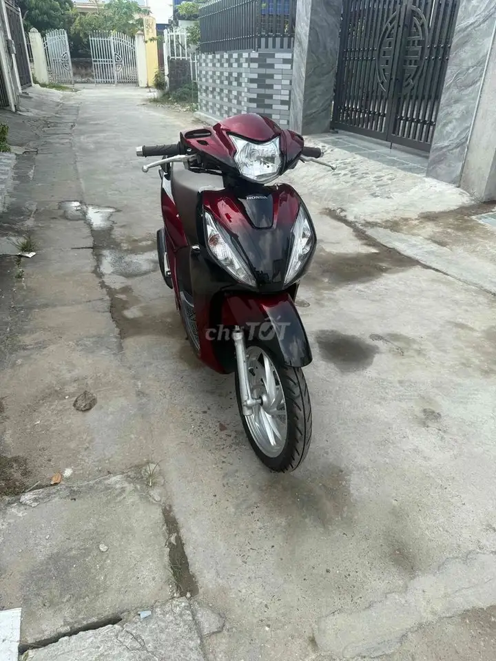 Honda Vision 2026 Красно-черный 5000км