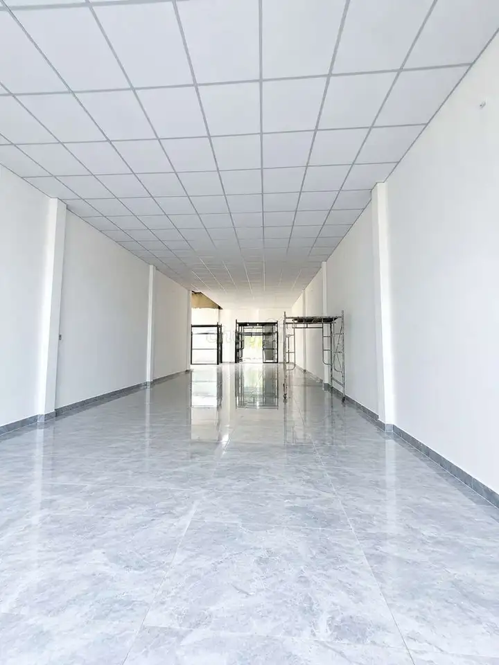 Аренда цеха, пустое помещение 300 м², подходит для швейного производства