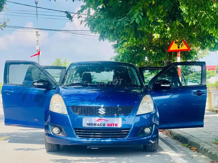 Suzuki Swift 2015 AT в отличном родном состоянии