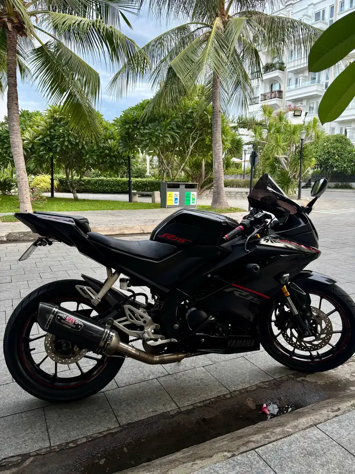 YAMAHA R15 v3