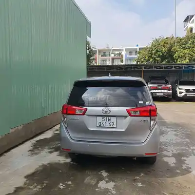 Войлочное сиденье Toyota Innova 2018, номер пола, серебри