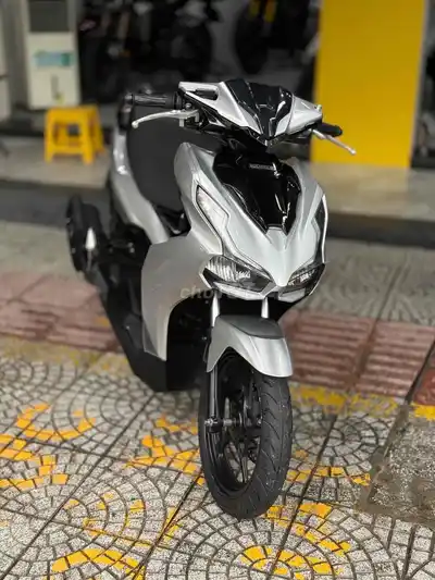 Honda Air Blade 2020 серебристый Porsche