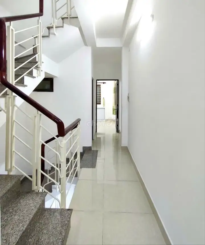 Срочная продажа, переулок для 2 машин - дом 3 этажа, 46 м², выход на Чыонгша, Фу Нюан