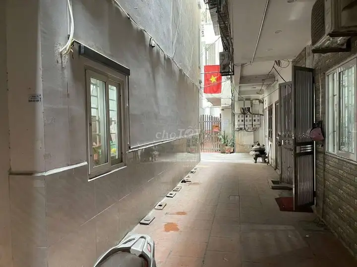 Cho thuê nhà 30m² x 5 tầng, Cầu Giấy, Hà Nội
