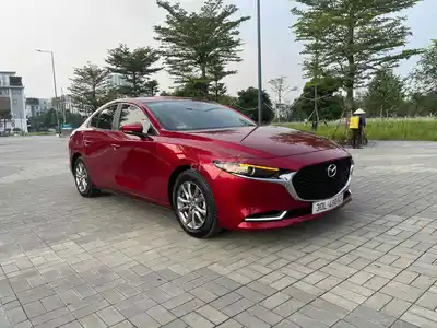 Mazda 3 2024 1.5 Luxury Красный