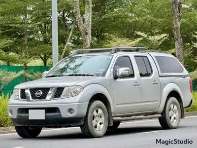 Nissan Navara XE 2.5AT 4WD 2014