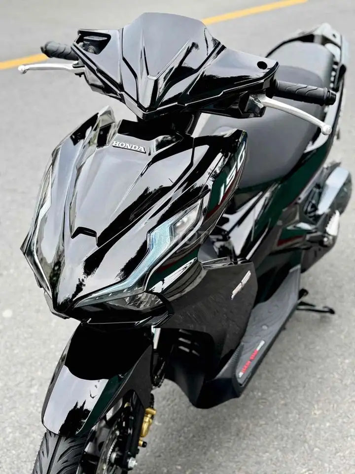 Airblade 150 ABS 2021, черный глянец, состояние 9/10, оригинал