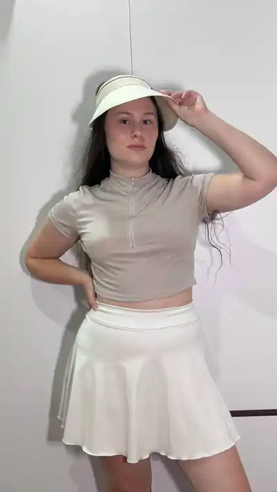 Юбка-шорты, козырёк, топы