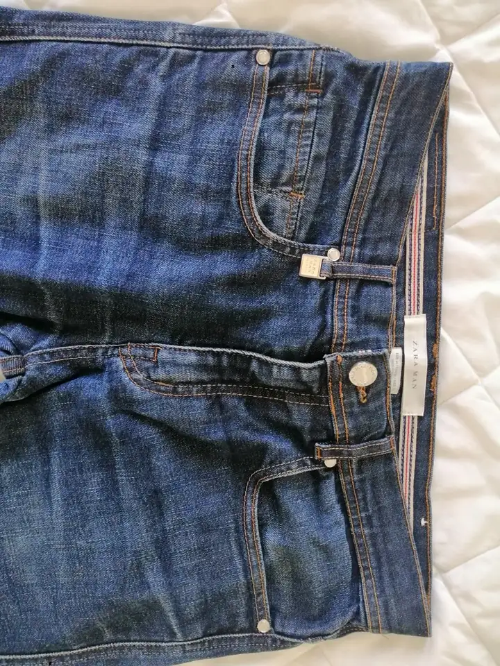 Джинсы Zara