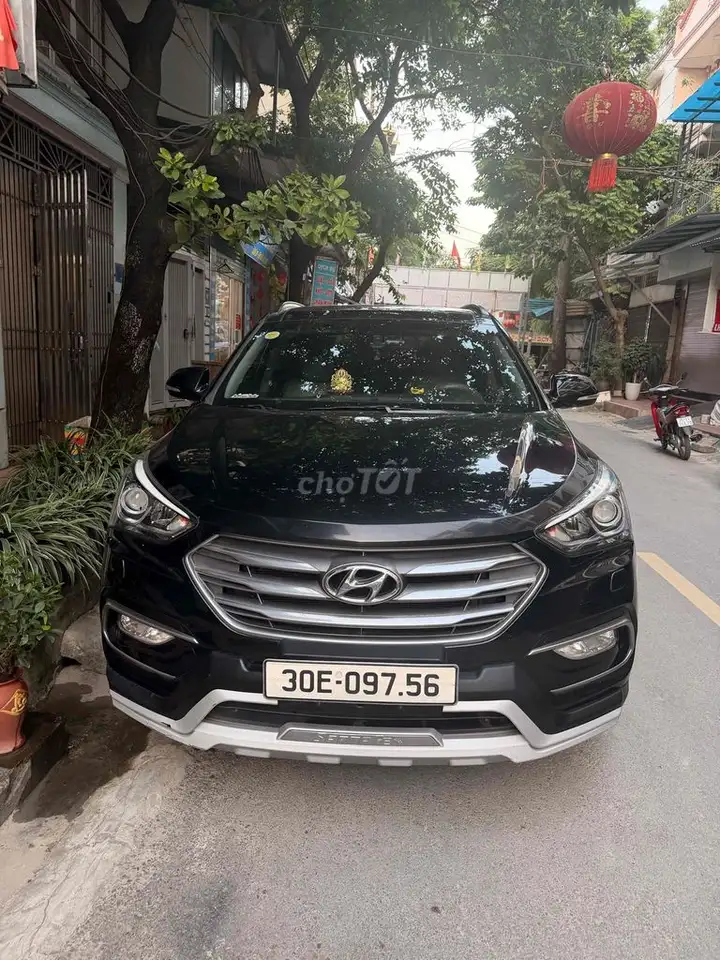 Hyundai Santa Fe 2017 4WD 2.4L 94000 км Черный
