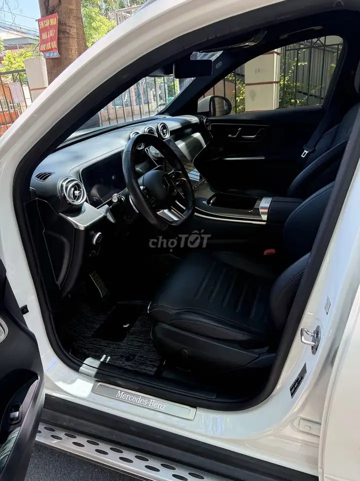 Mercedes-Benz GLC 300 All New 2023 белый