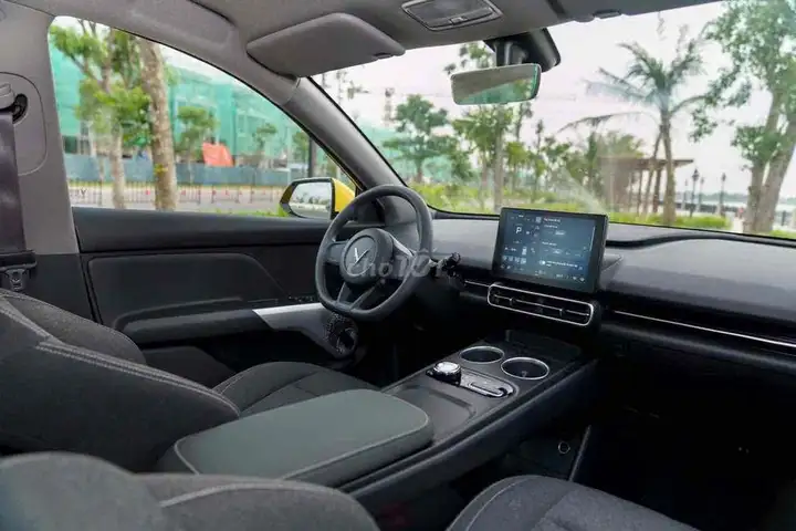 VinFast LIMO GREEN Белый (Авто в наличии, быстрая выдача)
