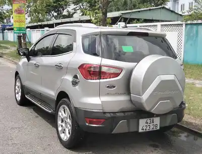 Ford EcoSport 5 мест серебристый автомат