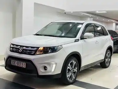 Suzuki Vitara 2016 1.6AT 90 тыс. км Белый