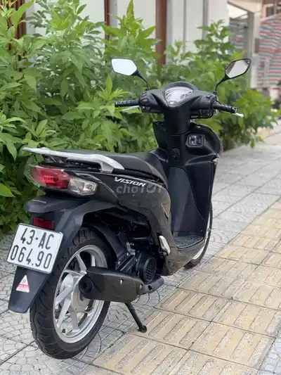 Honda Vision 2024, черный цвет