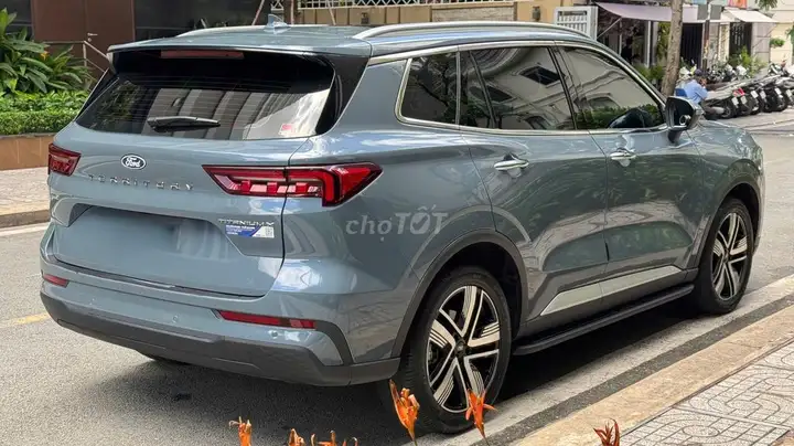 Ford Territory X 2025 серый цемент 15 000 км