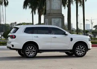 Ford Everest 2025 Titanium 2.0L Белый