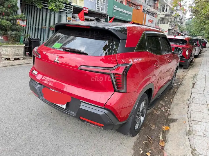 Mitsubishi Xforce 2024, красный, 70 000 км, кожа