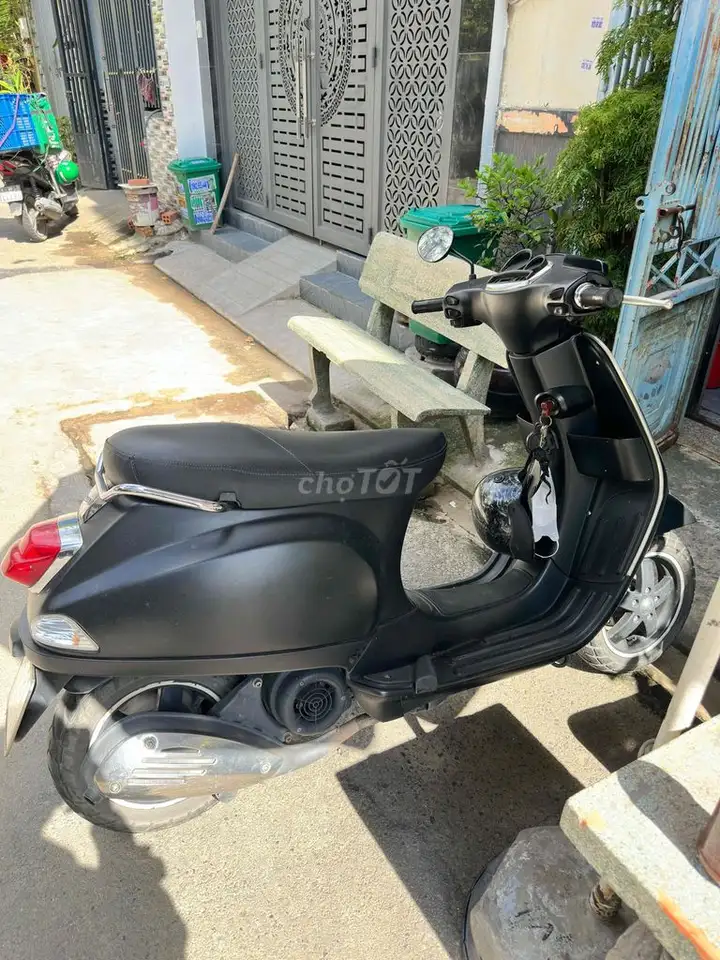Piaggio Vespa S125 ie, черный, инжектор
