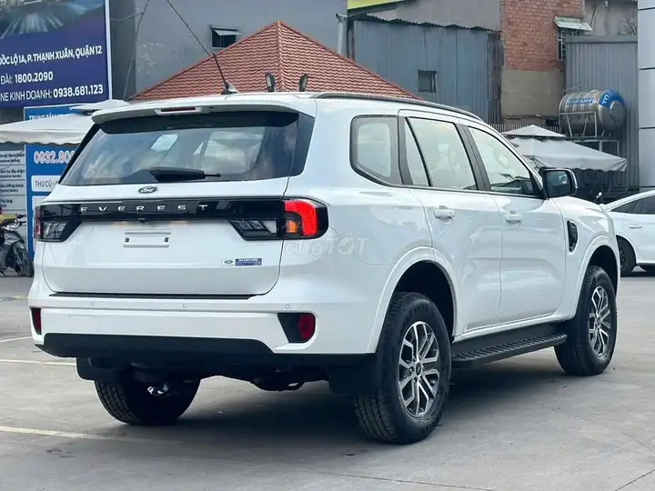 Ford Everest Ambiente 2025 Белый