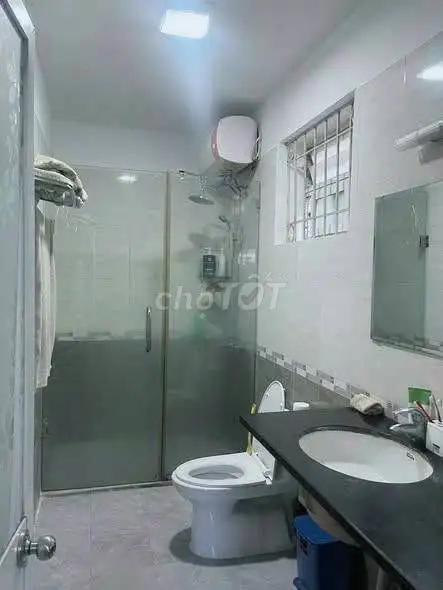 Сдается дом целиком, ул. Хоанг Хоа Тхам, Бадинь, 45м2