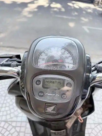 Honda Scoopy 2018 серый (для женщин)