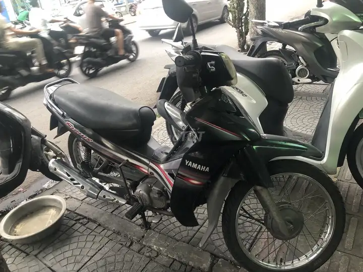 Yamaha Sirius, черный, полуавтомат