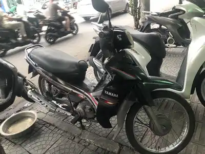 Yamaha Sirius, черный, полуавтомат