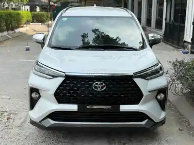 Toyota Veloz 2022 1.5 Автомат 8,6 тыс. км Белый