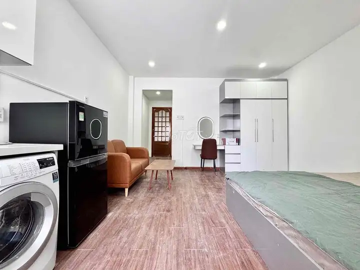 Студия 30м2 с мебелью в центре Quận 3