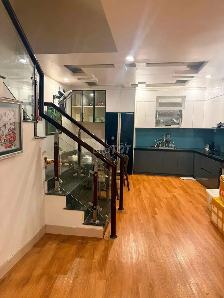 Cho thuê nhà nguyên căn 3.5 tầng 70m2 Thụy Khuê - Tây Hồ