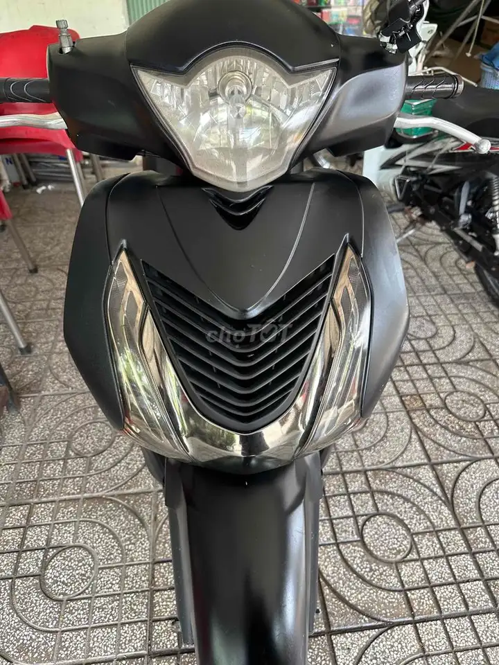 Honda SH 125 2015, черный, 90 000 км