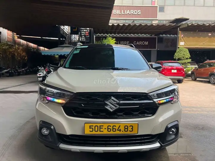 Suzuki XL7 Hybrid 2025