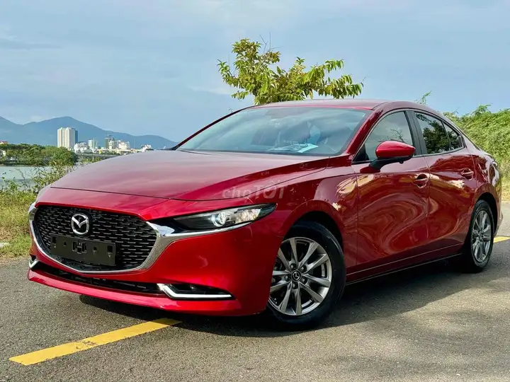 Mazda 3 1.5L Luxury 2024 Автомат 6 ст. Бензин Красный