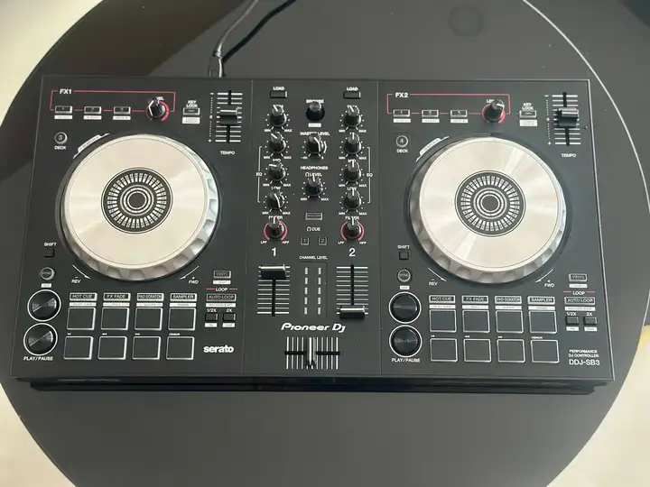 DJ контроллер Pioneer DDJ-SB3