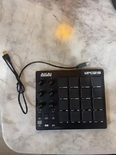 AKAI MPD 218