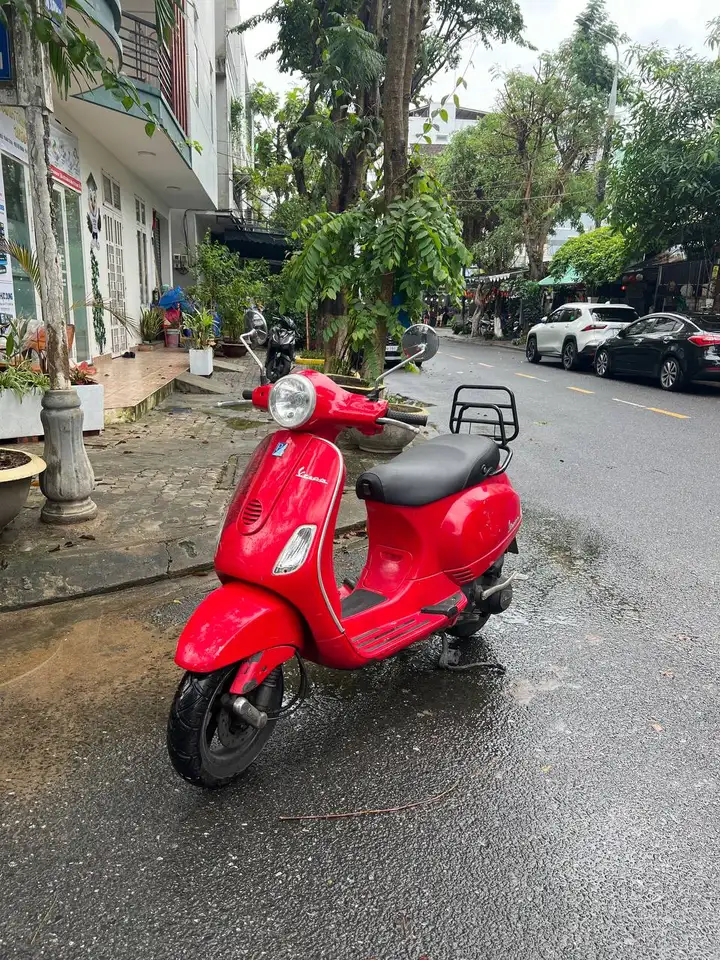 Мопед Vespa LX 150