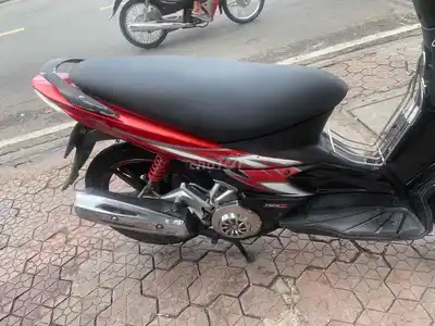 Красный с черным Suzuki Hayate в отличном состоянии